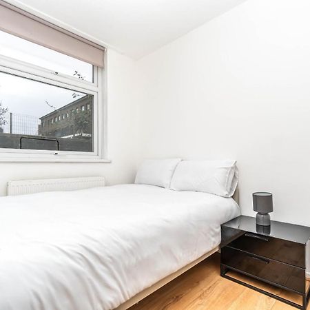 Bright Guest House In Hackney London Bagian luar foto